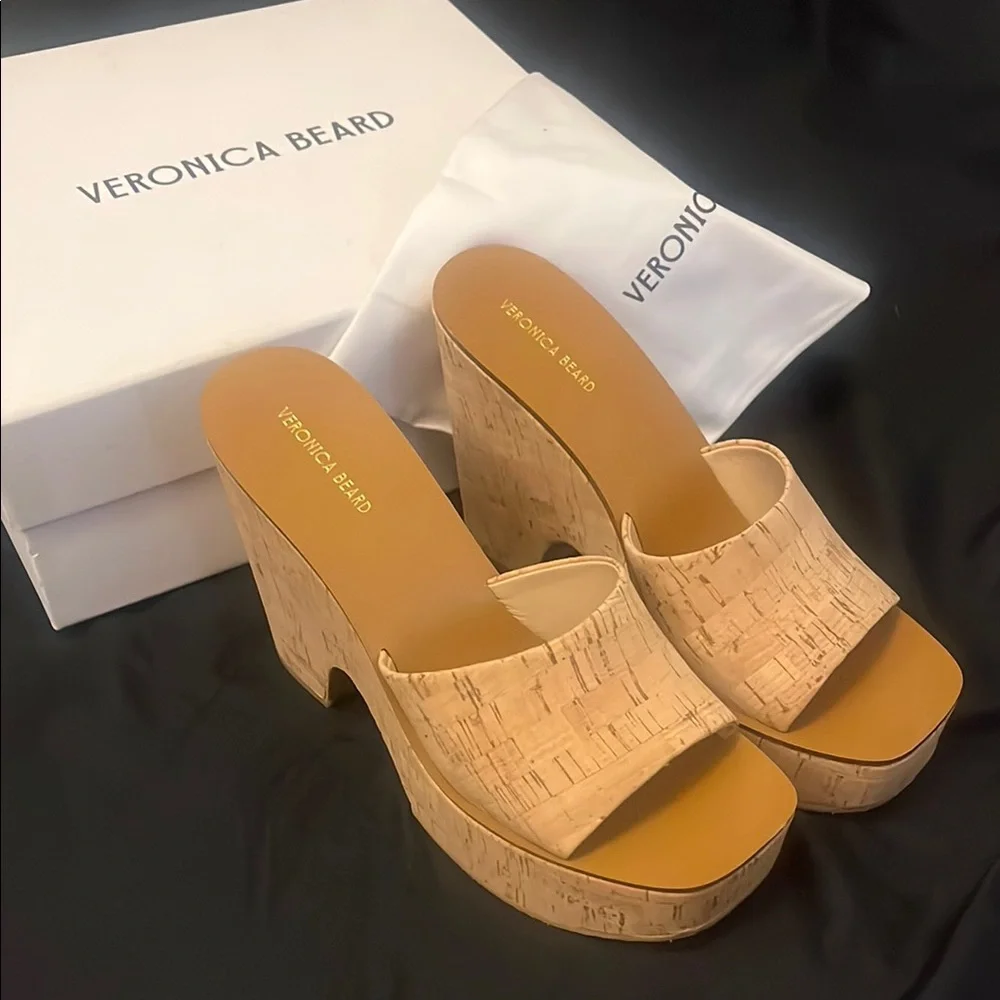 Veronica Beard Paulita Natural Cork Tan Platform Wedge Sandals New Size 9M